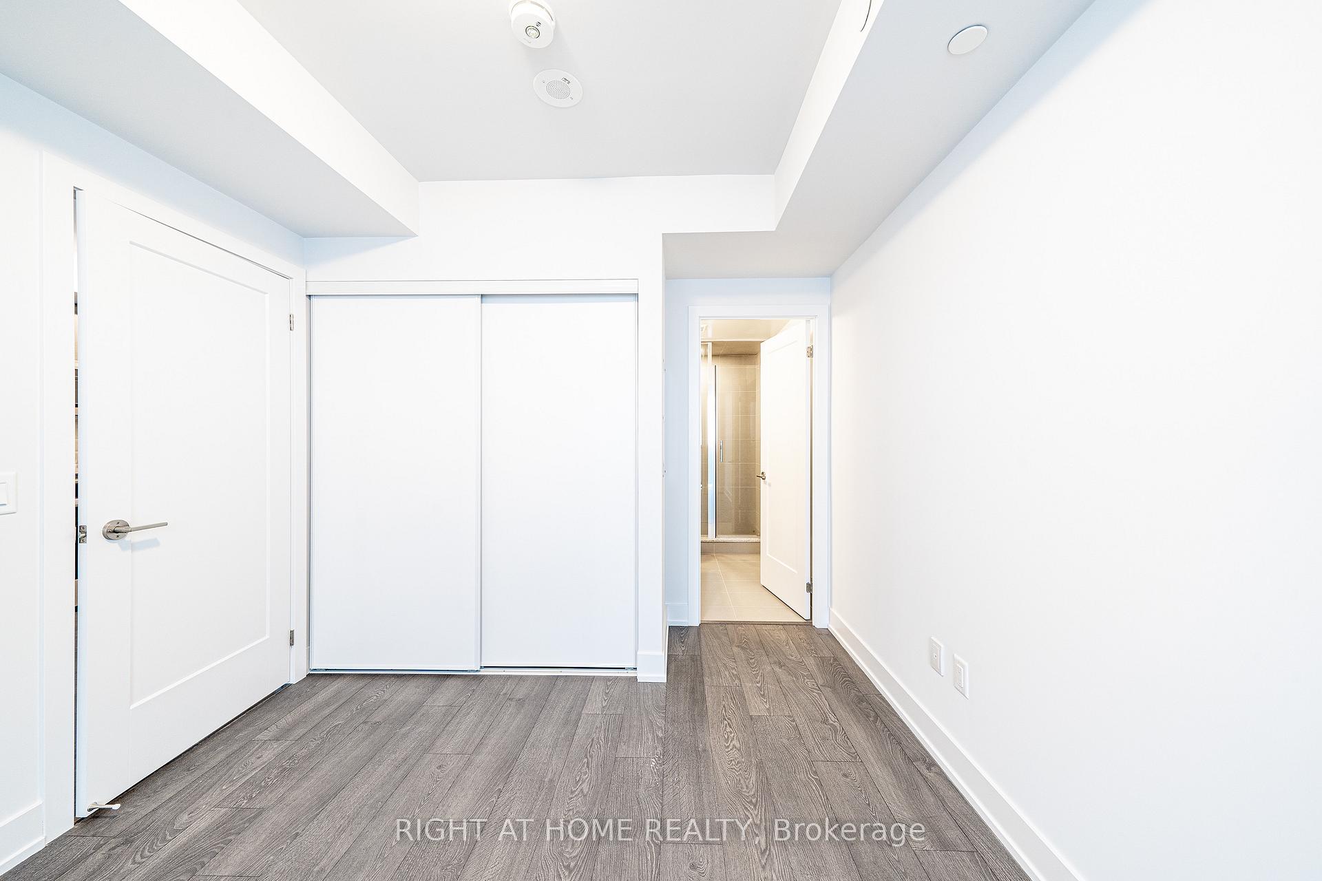 Photo 19 of Unit 2015, 2550 Simcoe Street N, Oshawa, Windfields — HOMEH