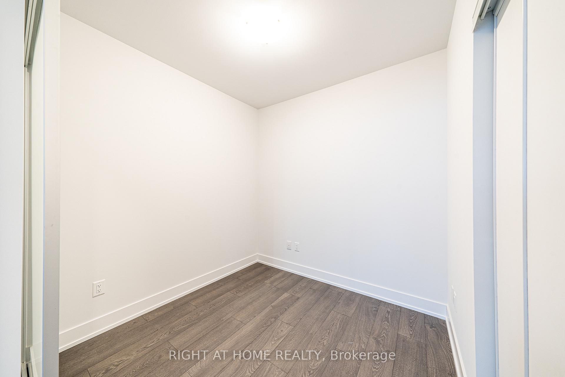 Photo 21 of Unit 2015, 2550 Simcoe Street N, Oshawa, Windfields — HOMEH