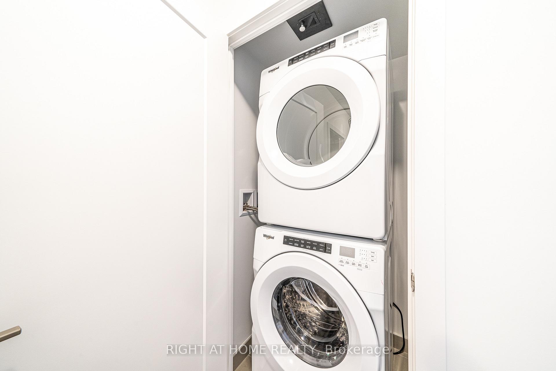 Photo 24 of Unit 2015, 2550 Simcoe Street N, Oshawa, Windfields — HOMEH