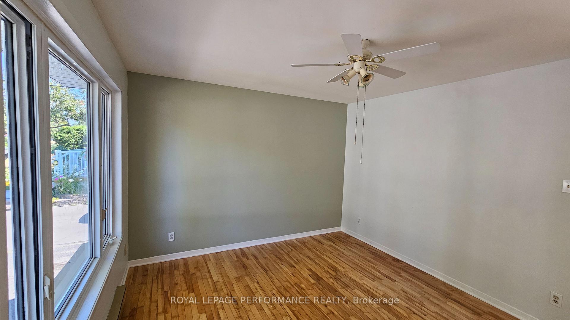 Photo 4 of 932 Laflin Avenue, Cornwall — HOMEH
