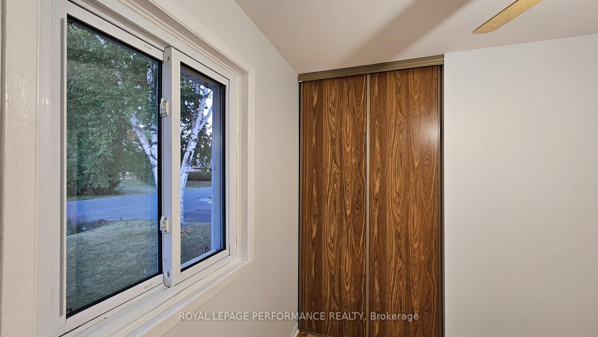 Photo 12 of 932 Laflin Avenue, Cornwall — HOMEH