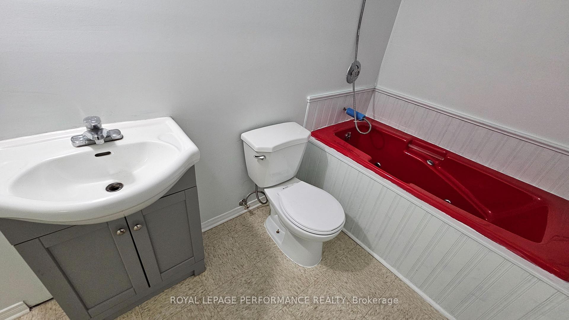 Photo 22 of 932 Laflin Avenue, Cornwall — HOMEH