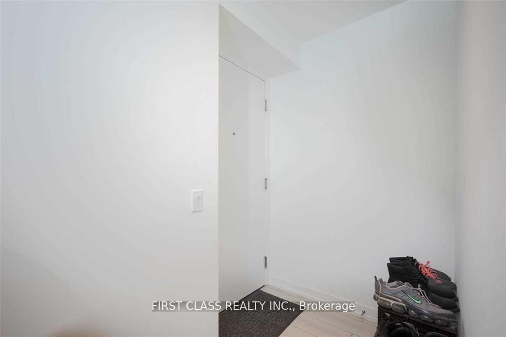 Photo 14 of Unit 3703, 950 Portage Parkway, Vaughan, Concord — HOMEH