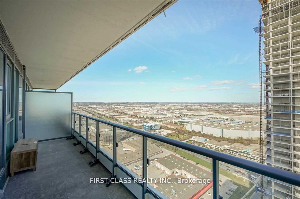 Photo 15 of Unit 3703, 950 Portage Parkway, Vaughan, Concord — HOMEH