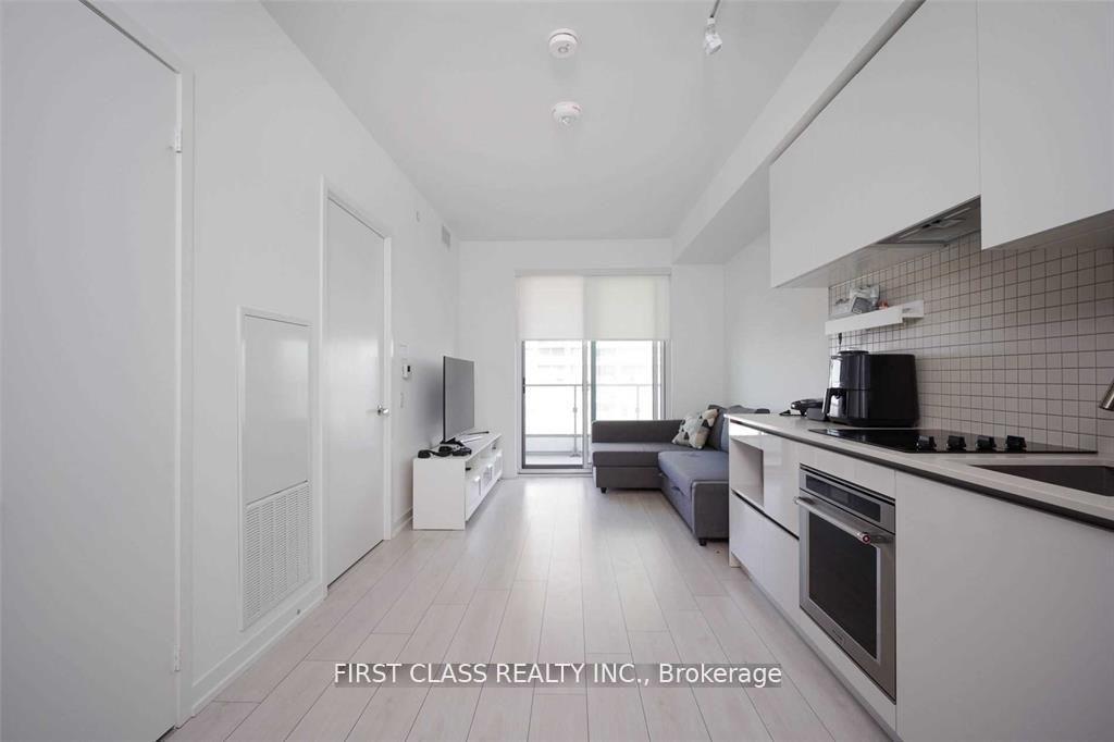 Photo 17 of Unit 3703, 950 Portage Parkway, Vaughan, Concord — HOMEH