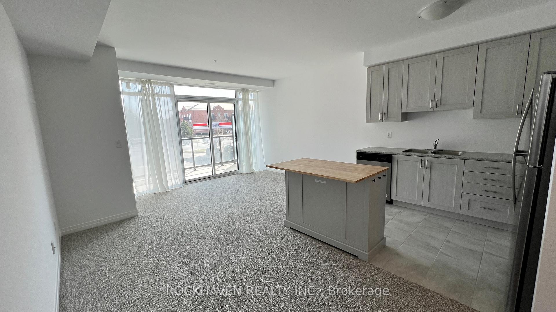 Photo 4 of Unit 206, 5 Hamilton Street N, Hamilton, Waterdown — HOMEH