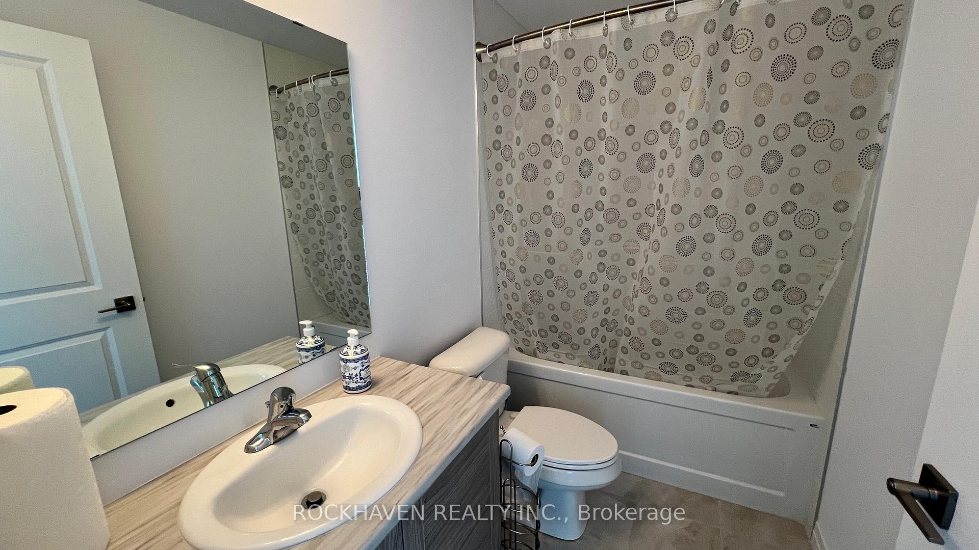 Photo 14 of Unit 206, 5 Hamilton Street N, Hamilton, Waterdown — HOMEH