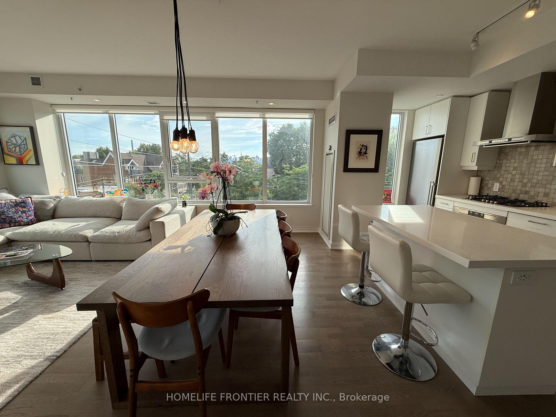 Photo 10 of Unit 405, 1960 Queen Street E, Toronto, The Beaches — HOMEH