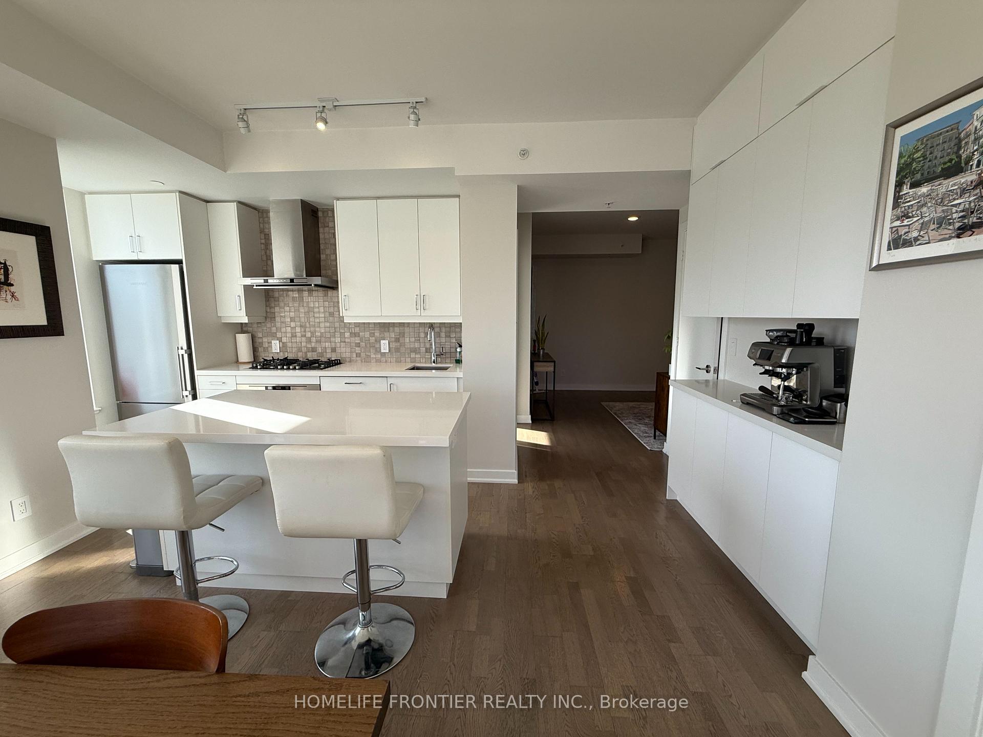 Photo 13 of Unit 405, 1960 Queen Street E, Toronto, The Beaches — HOMEH