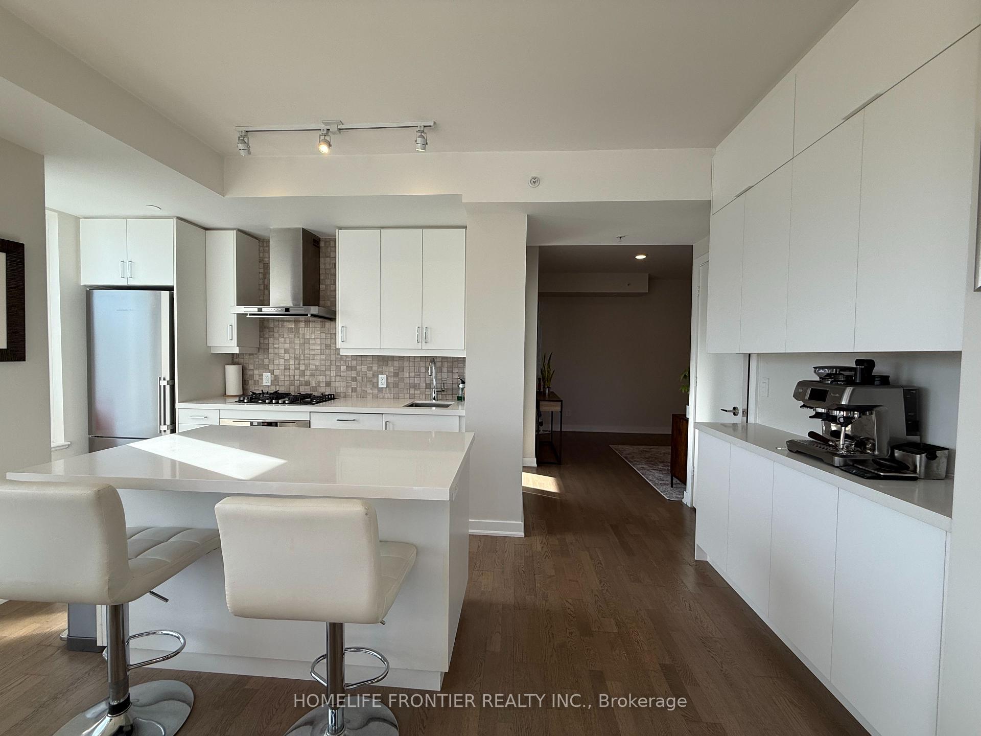 Photo 14 of Unit 405, 1960 Queen Street E, Toronto, The Beaches — HOMEH