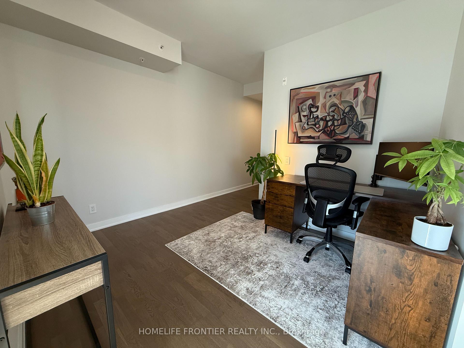 Photo 15 of Unit 405, 1960 Queen Street E, Toronto, The Beaches — HOMEH
