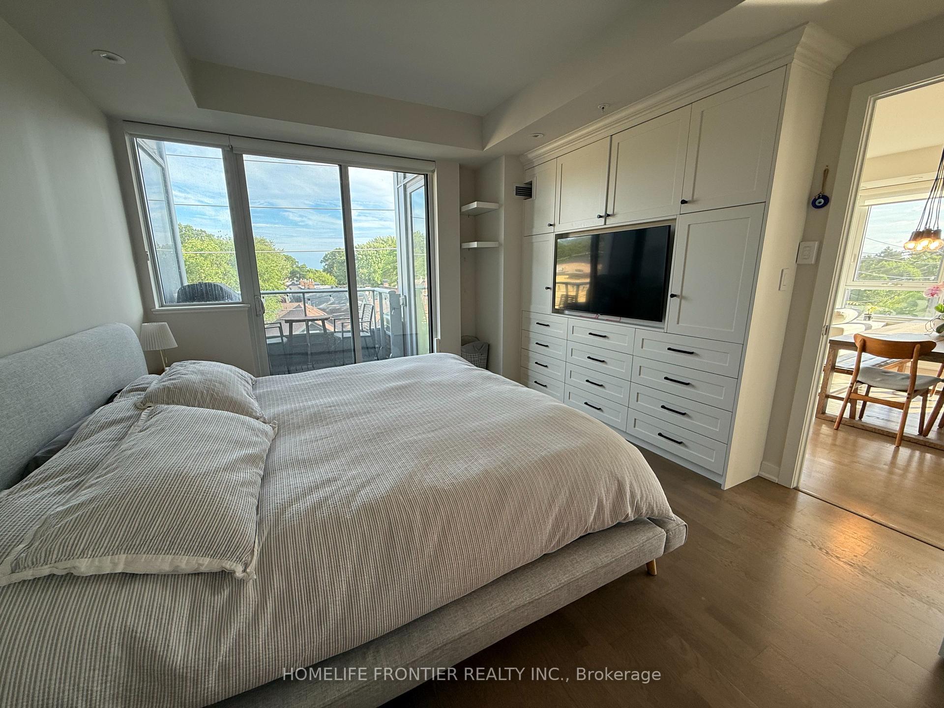 Photo 22 of Unit 405, 1960 Queen Street E, Toronto, The Beaches — HOMEH