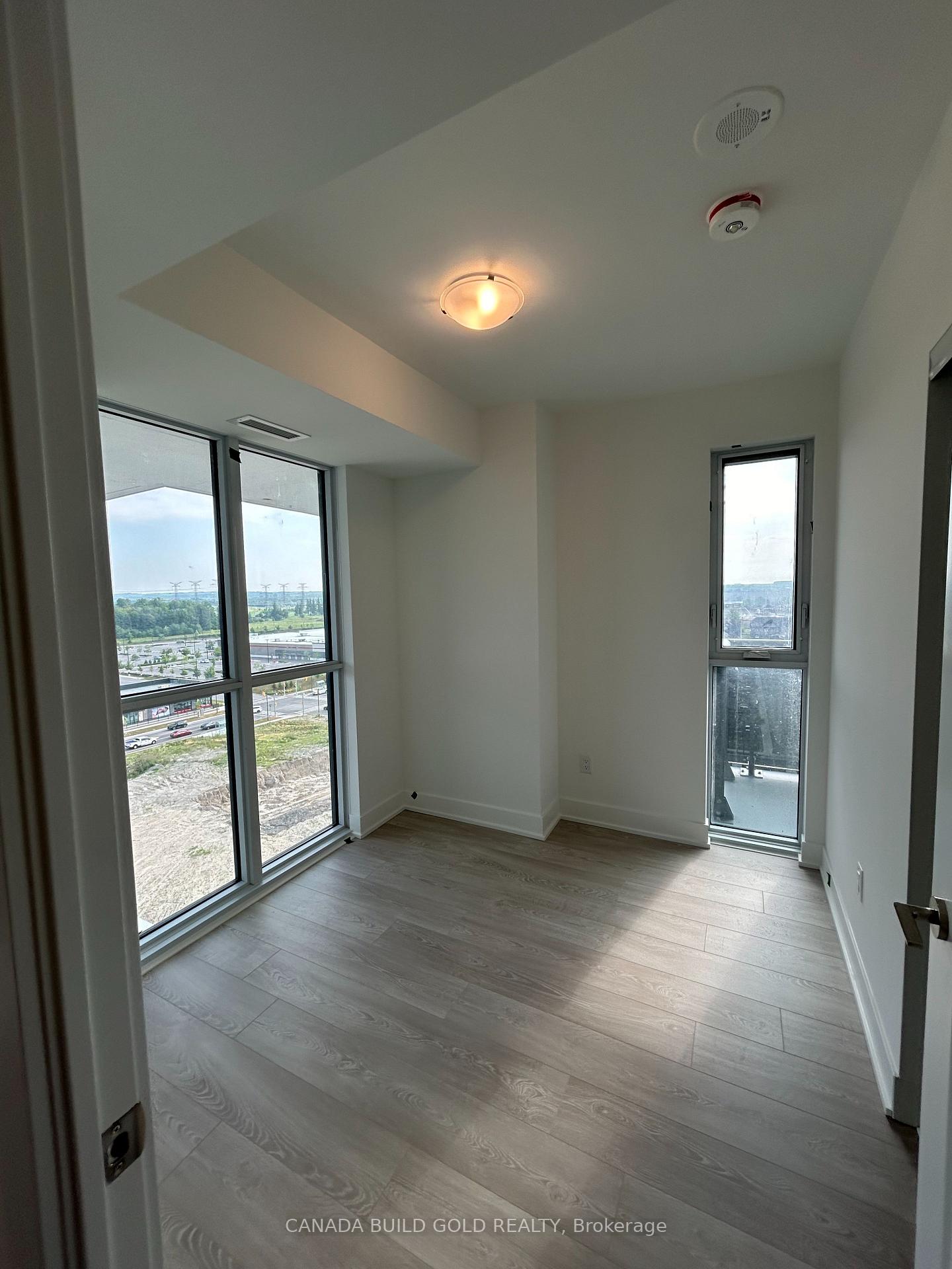 Photo 3 of Unit 1137, 2545 Simcoe Street N, Oshawa, Windfields — HOMEH