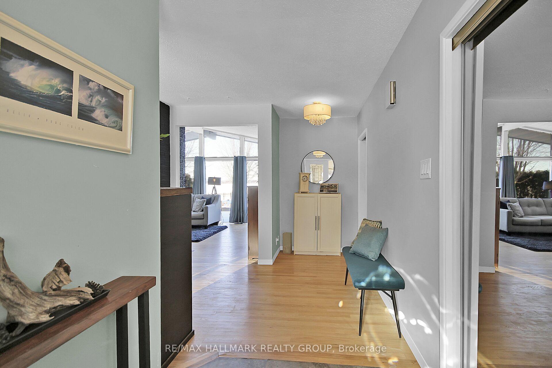 Photo 4 of 133 James Cummings Avenue, Ottawa, Crystal Bay/Rocky Point — HOMEH