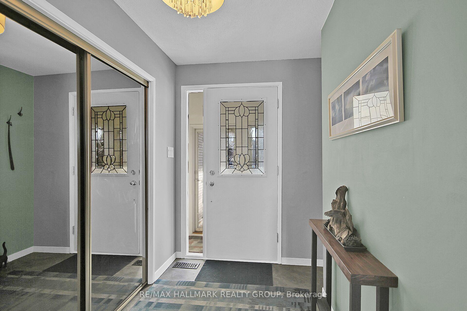 Photo 5 of 133 James Cummings Avenue, Ottawa, Crystal Bay/Rocky Point — HOMEH