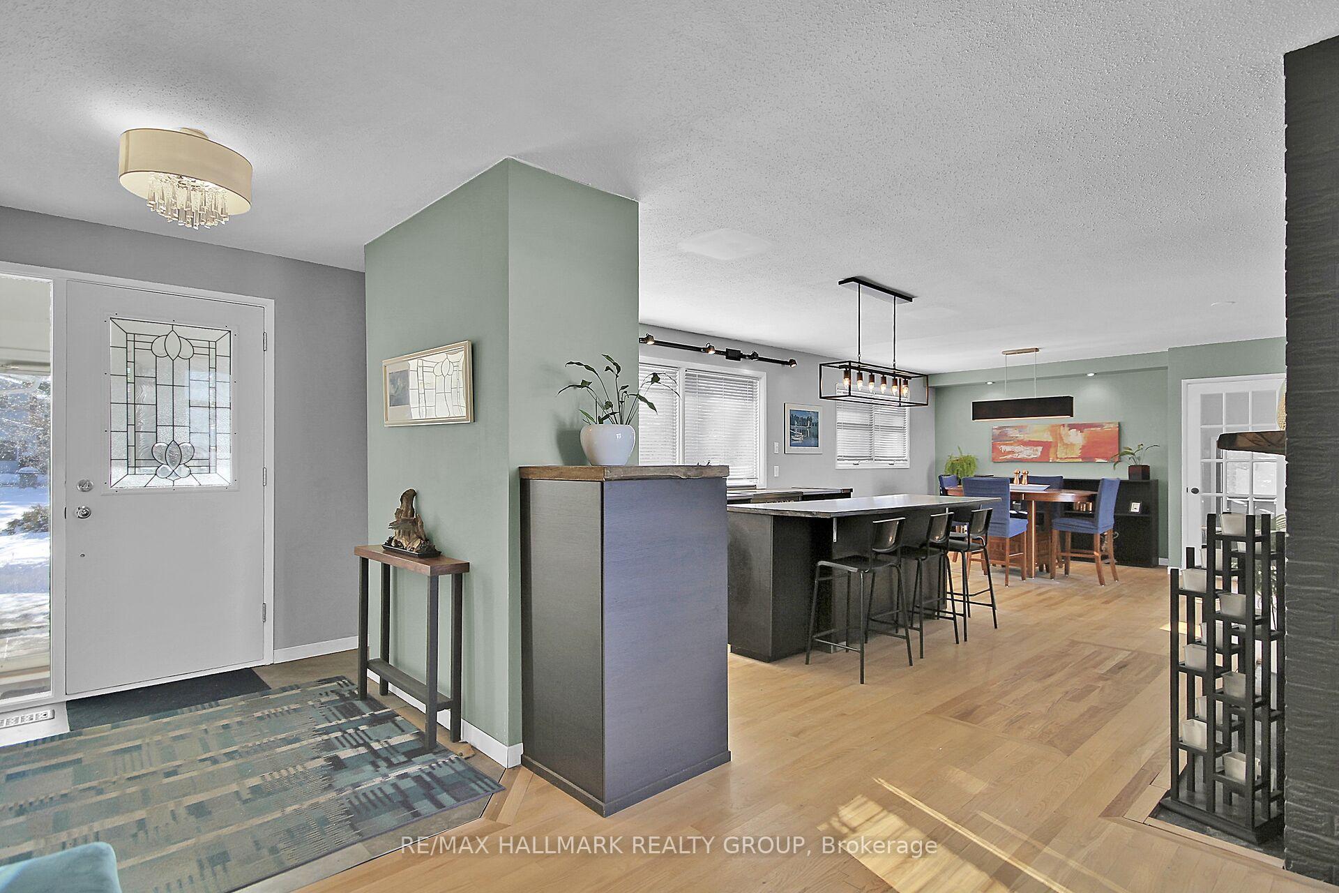 Photo 7 of 133 James Cummings Avenue, Ottawa, Crystal Bay/Rocky Point — HOMEH