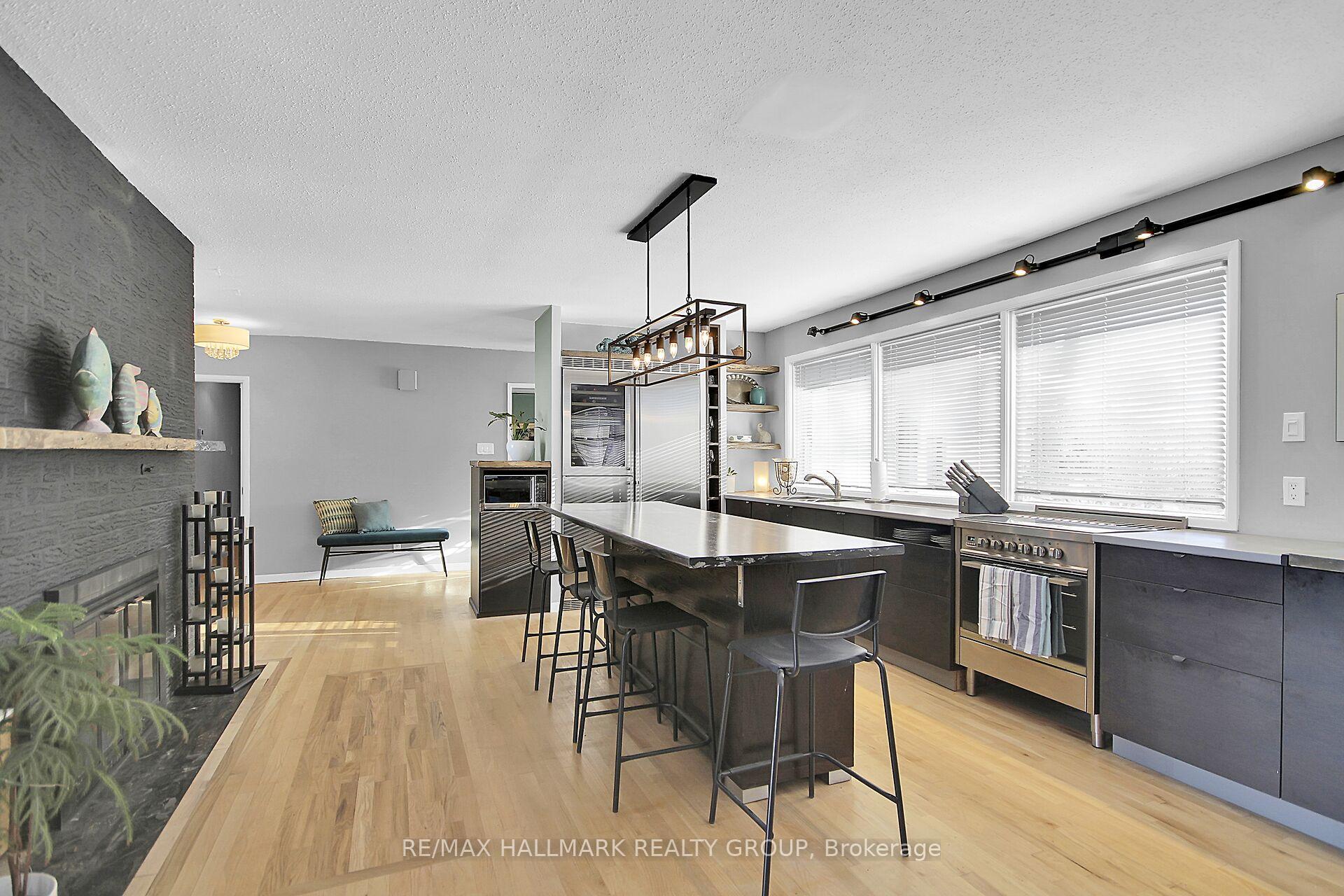 Photo 12 of 133 James Cummings Avenue, Ottawa, Crystal Bay/Rocky Point — HOMEH