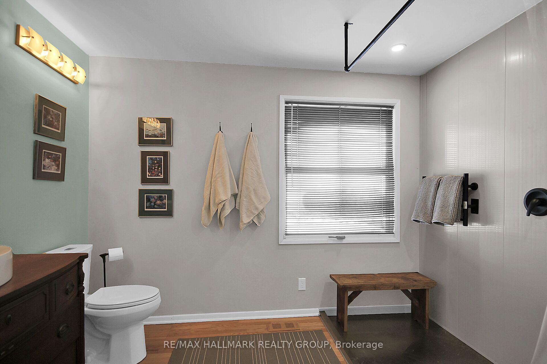 Photo 23 of 133 James Cummings Avenue, Ottawa, Crystal Bay/Rocky Point — HOMEH