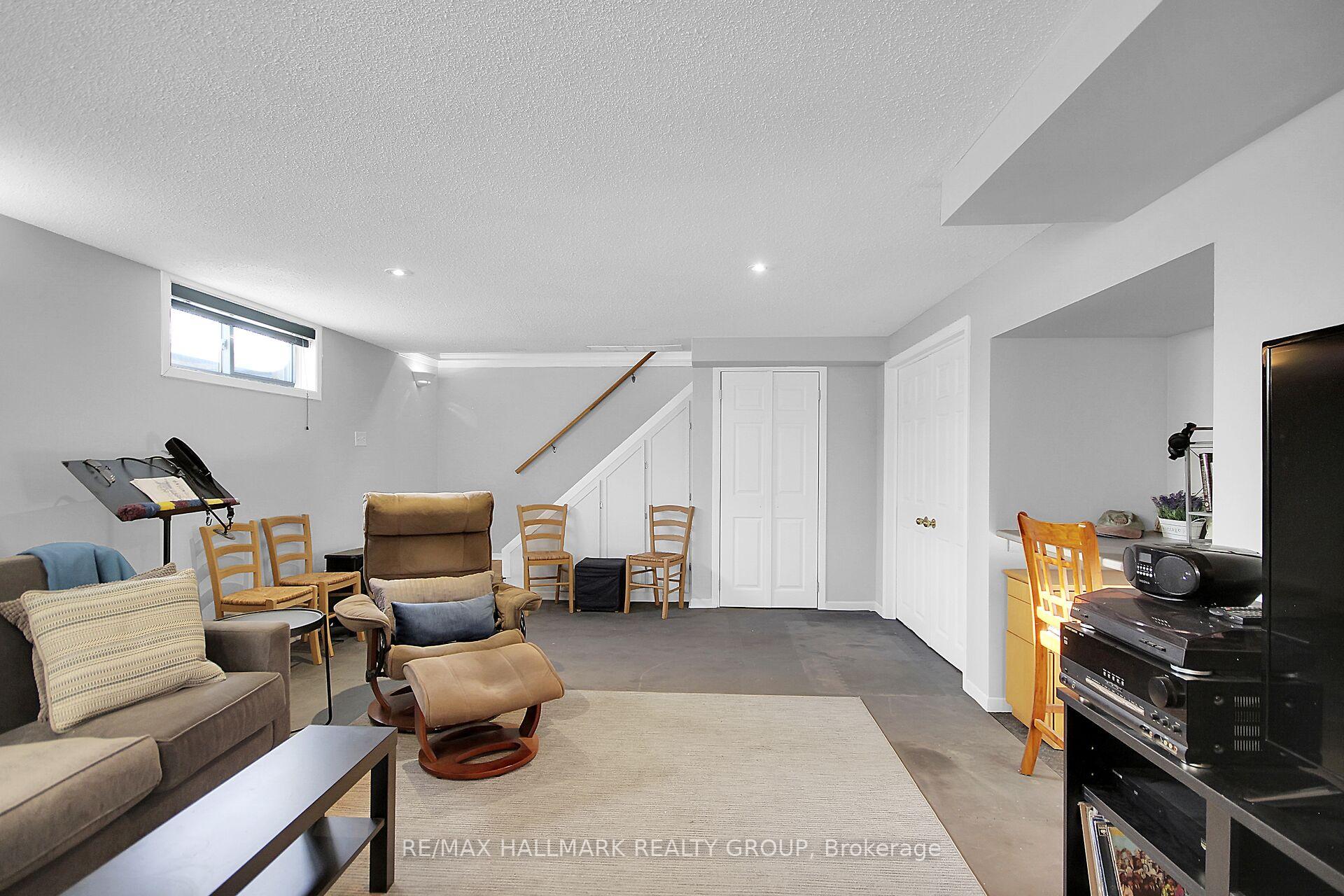 Photo 28 of 133 James Cummings Avenue, Ottawa, Crystal Bay/Rocky Point — HOMEH
