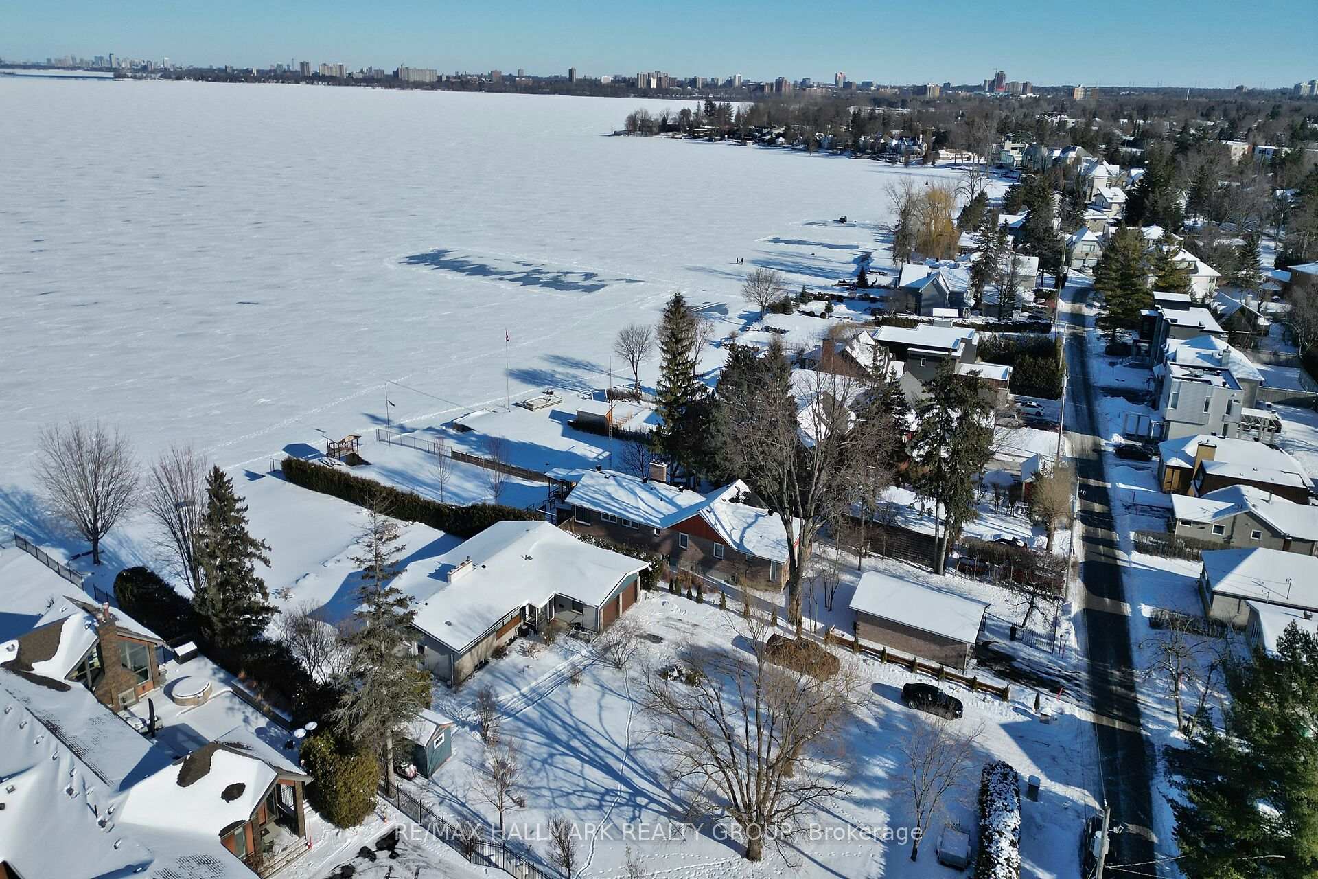 Photo 32 of 133 James Cummings Avenue, Ottawa, Crystal Bay/Rocky Point — HOMEH