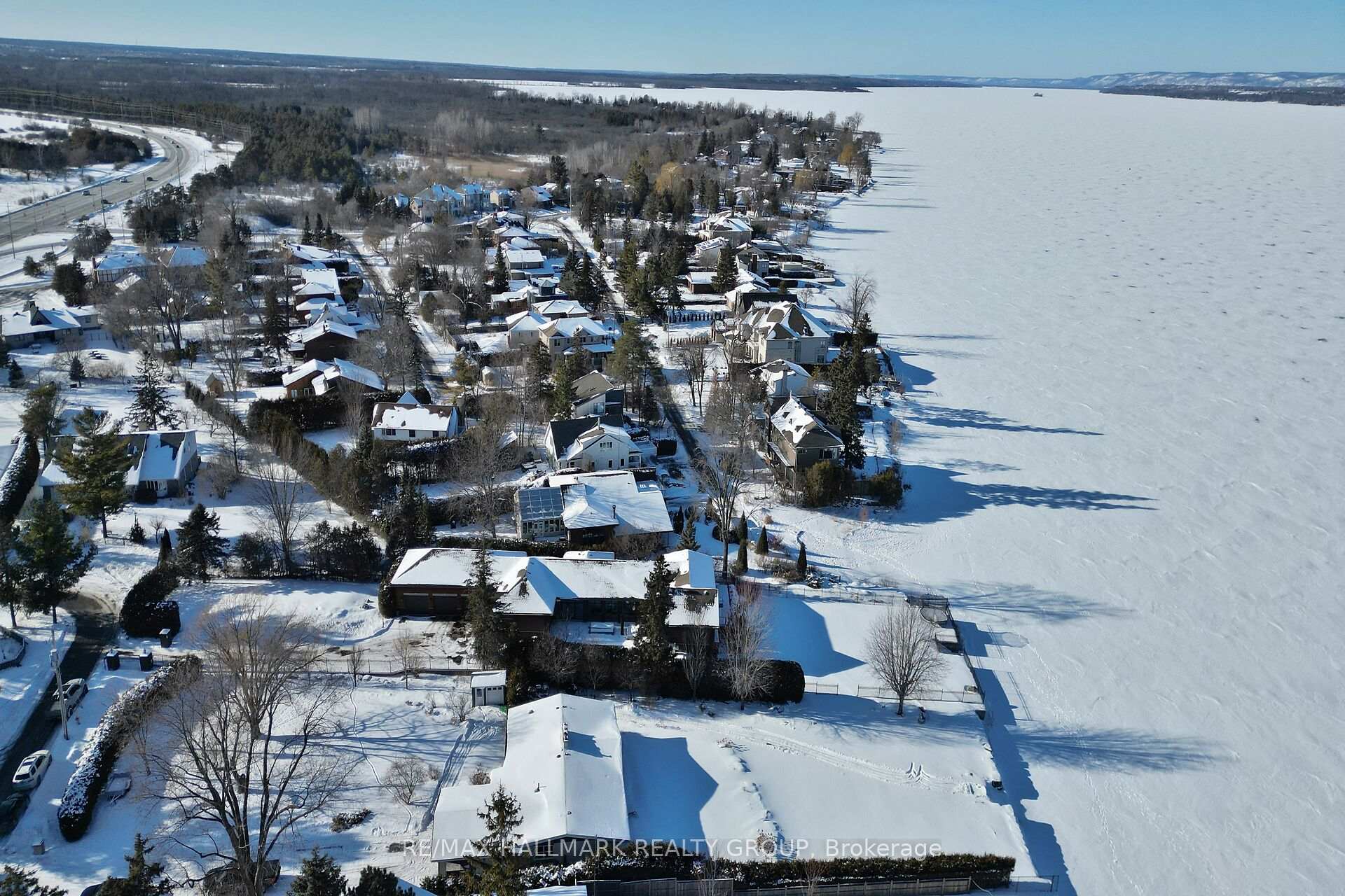 Photo 33 of 133 James Cummings Avenue, Ottawa, Crystal Bay/Rocky Point — HOMEH